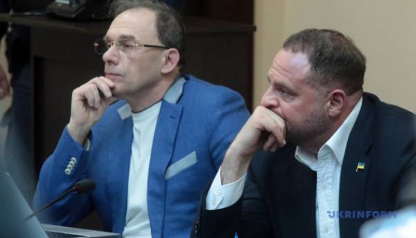 Судове засідання щодо обрання запобіжного заходу для Єрмака поновиться завтра 14