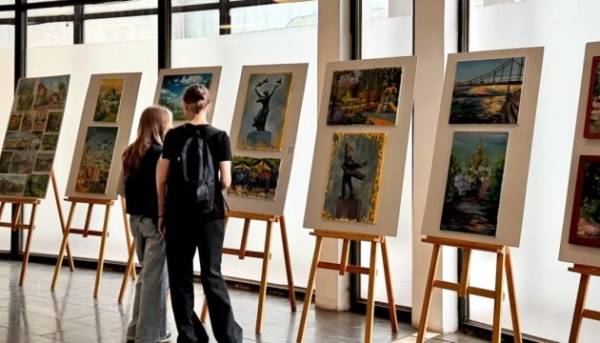 Головна 96 На станції метро «Золоті Ворота» в Києві розпочала роботу виставка, присвячена Дню…