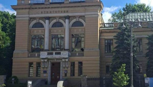 Головна 95 Сім київських закладів культури постраждали внаслідок масштабного обстрілу, повідомляє Мінкульт
