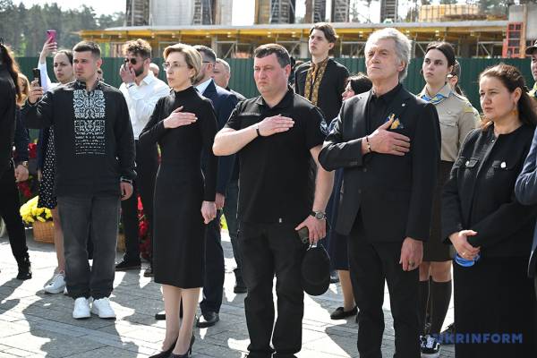Лідер ОУН Андрій Мельник віднайшов свій останній спочинок. Якими будуть подальші кроки? 29