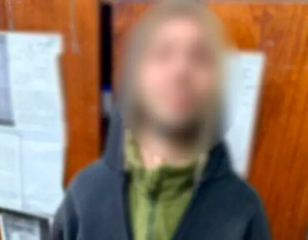 Правоохоронці Києва затримали у торговій точці чоловіка з вогнепальною зброєю:&hellip;