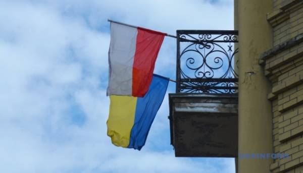 Головна 87 90% українців підтримують конструктивне співробітництво з Польщею