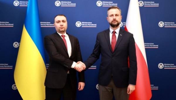 Віцепрем'єр Польщі після переговорів з Будановим: "У історичних питаннях існують межі, які не можна перетинати" 9 Віцепрем'єр Польщі після переговорів з Будановим: "У історичних питаннях існують межі, які не можна перетинати" 9
