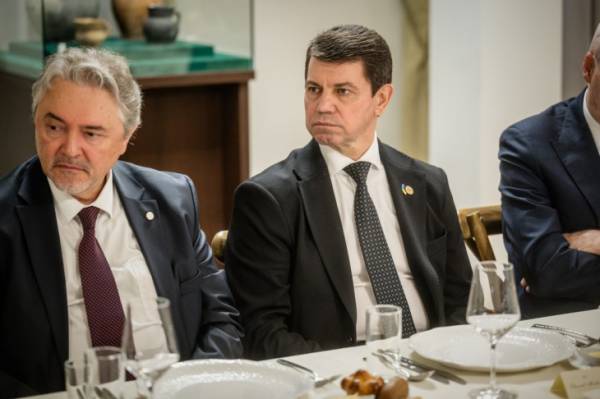 Перед зустріччю в Анкарі зв'язки України з НАТО отримують новий поштовх - Сибіга 8