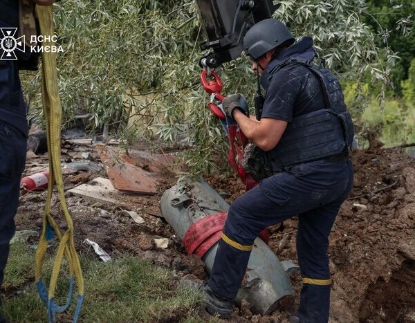 Бойову частину ракети типу Х-101 виявили та вилучили на Голосіївщині&hellip;
