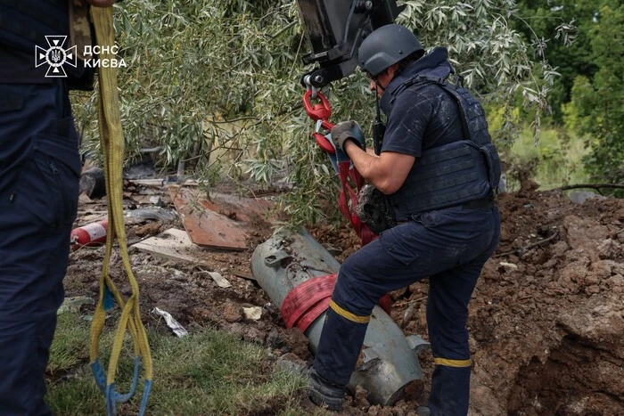 Бойову частину ракети типу Х-101 виявили та вилучили на Голосіївщині&hellip;