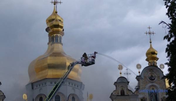 В Раді після атаки на Київську Лавру пропонують звернутися до ЮНЕСКО щодо припинення членства РФ 20 В Раді після атаки на Київську Лавру пропонують звернутися до ЮНЕСКО щодо припинення членства РФ 20