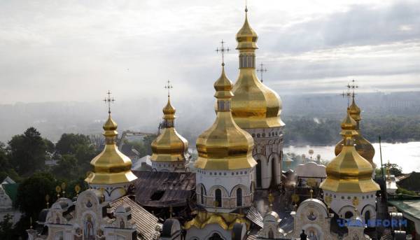 Бережна: 80% покрівлі Успенського собору зазнали ушкоджень внаслідок російського нападу 35