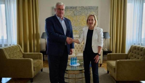 Sibiga received the US Chargé d’Affaires Davis, who is completing her mission in Ukraine.