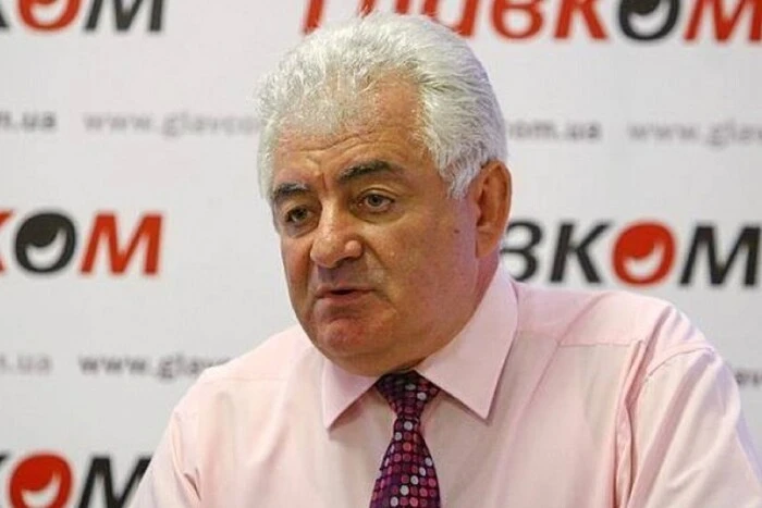 Пансіон чи автобус для старшокласників? Відомий освітянин розкритикував реформу старшої школи