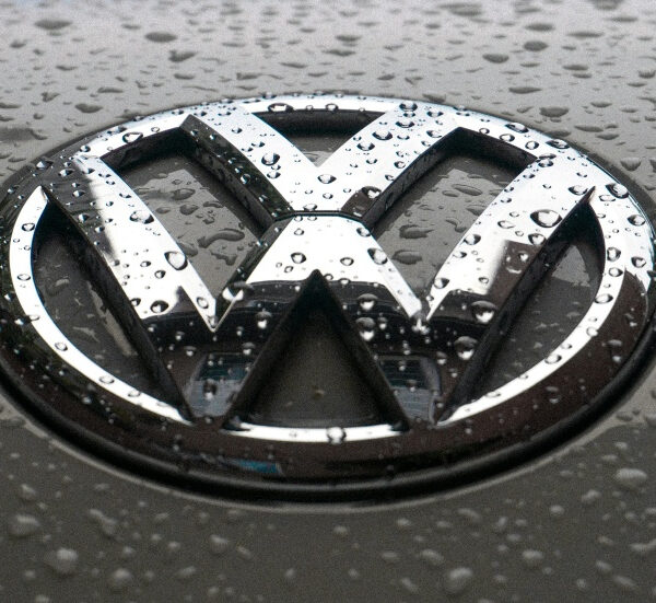Volkswagen скорочує 100 000 співробітників та закриває заводи через нестійку&hellip;