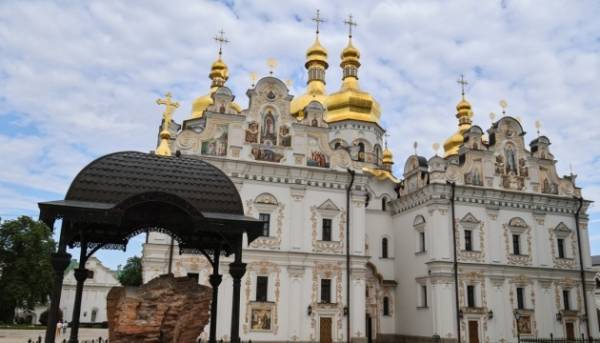 Президент Зеленський видав розпорядження щодо підготовки до святкування 1000-річного ювілею Києво-Печерської лаври.