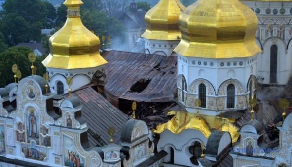 Головна 123 Бережна: 80% покрівлі Успенського собору зазнали ушкоджень внаслідок російського нападу