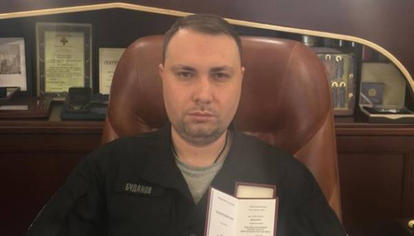Головна 95 Керівник української розвідки заявив, що повертає Орден «За заслуги перед Польщею» із золотим хрестом.