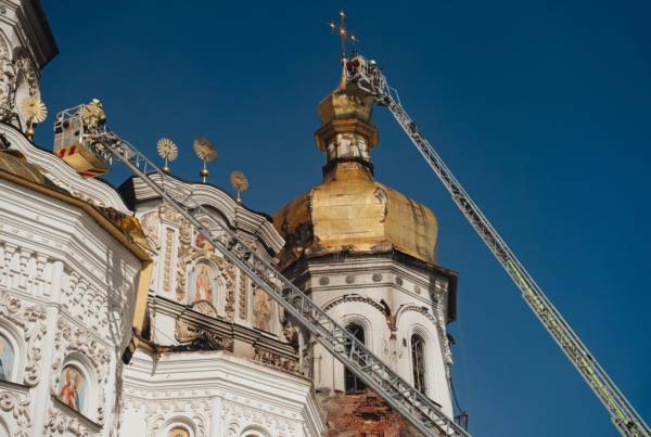 Пошкоджено 19 пам'яток культурної спадщини на території Києво-Печерської лаври. 6