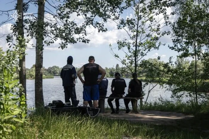 Головна 91 На озері Редькине третю добу тривають пошуки потонулого чоловіка