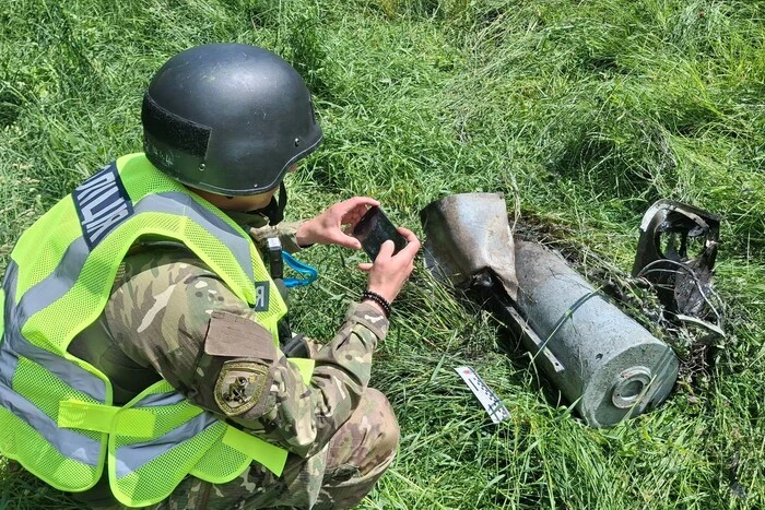 У Шевченківському районі знайшли бойовий елемент російського "Герані" (знімки) 10