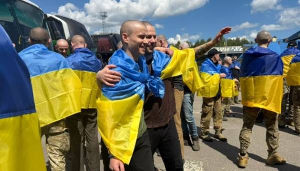 186 українців визволені з російського полону