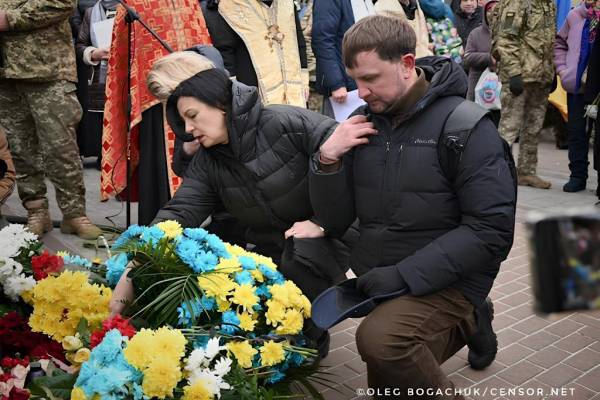 Розбудова національної самосвідомості зміцнила Україну 9