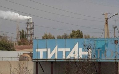 ЗСУ атакували завод “Кримський титан” у захопленому Армянську — відео