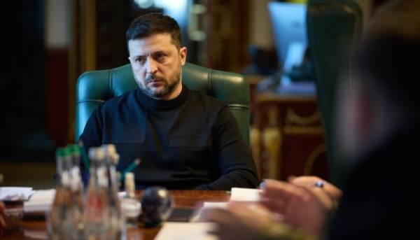Зеленський: програма "Тисячовесна" отримала більше ніж тисячу звернень 3 Зеленський: програма "Тисячовесна" отримала більше ніж тисячу звернень 3