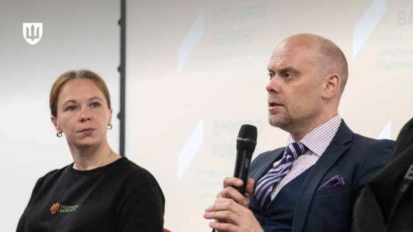 Міністерство оборони вдосконалює систему трансфузії крові під час медичної евакуації військовослужбовців. 4 Міністерство оборони вдосконалює систему трансфузії крові під час медичної евакуації військовослужбовців. 4