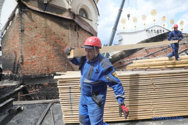 Києво-Печерська Лавра постраждала від російського нападу на суму до півмільярда гривень. 17 Києво-Печерська Лавра постраждала від російського нападу на суму до півмільярда гривень. 17