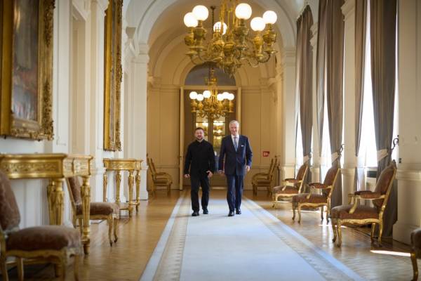 Президент Зеленський поінформував Короля Бельгії про результати російських нападів на Україну. 4 Президент Зеленський поінформував Короля Бельгії про результати російських нападів на Україну. 4