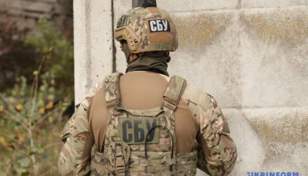 У столиці України затримали колишнього керівника енергетичного відомства Криму, який співпрацював з&hellip;