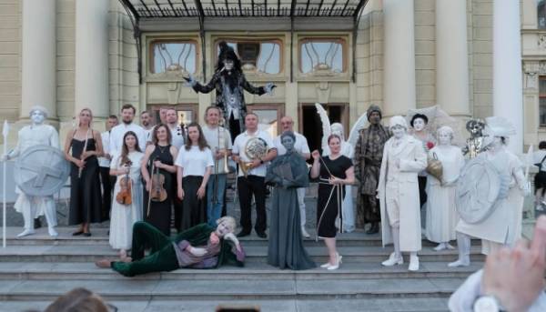 У Чернівцях відбувся перший фестиваль вуличного мистецтва TRALKA FEST