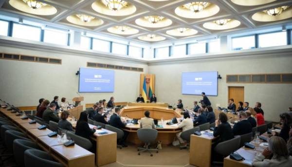 Литва обмірковує надання Україні резервних локомотивів