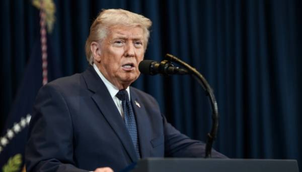 Трамп вважає, що було б чудово, якби Зеленський і Путін провели переговори.