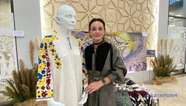 Львівська художниця колекціонує понад 500 рідкісних вишиванок минулих століть