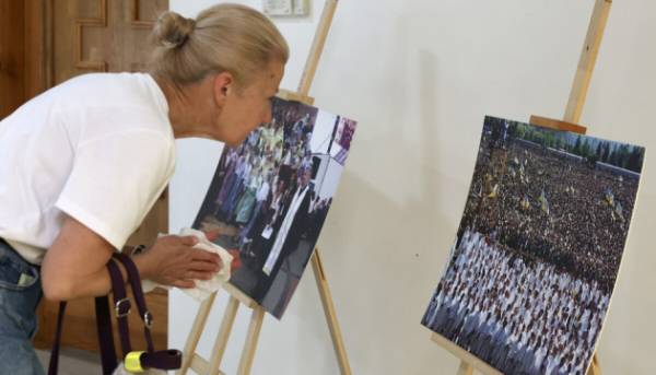 У храмі Львова презентували фотовиставку з нагоди 25-річчя візиту Івана Павла ІІ 8 У храмі Львова презентували фотовиставку з нагоди 25-річчя візиту Івана Павла ІІ 8
