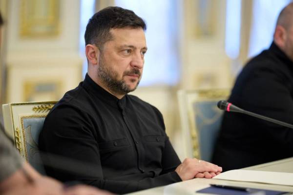 Зеленський провів зустріч із радником британського прем'єра – обговорювали лінію фронту та наслідки українських ударів по Росії 8