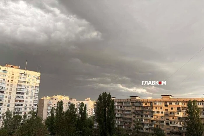 Київщину та столицю очікують зливи з грозами: оголошено попередження жовтого рівня