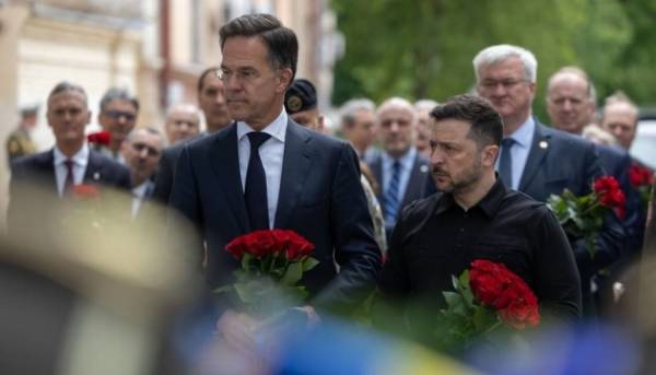 Президент України та прем'єр-міністр Нідерландів віддали шану загиблим українським захисникам у столиці. 18