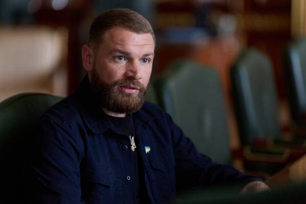 Зеленський і Волинський обговорили зміни, потрібні для політики щодо ветеранів. 4 Зеленський і Волинський обговорили зміни, потрібні для політики щодо ветеранів. 4