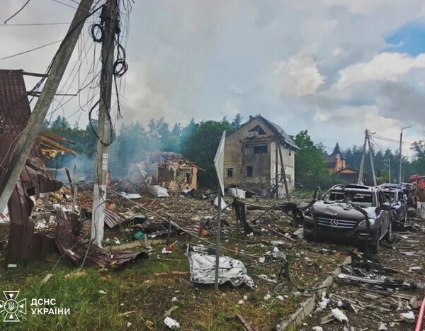 Внаслідок ракетного обстрілу Київщини постраждало близько 30 помешкань.