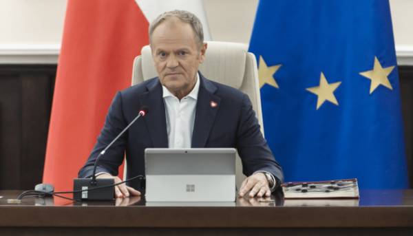 Польща втрачає репутацію через напади на українців, що грає на руку Росії – Туск