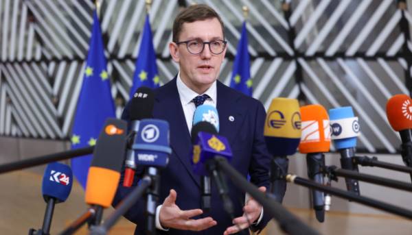 Головна 80 Канцлерка Естонії: ЄС повинен негайно розпочати переговори з Україною за всіма напрямками