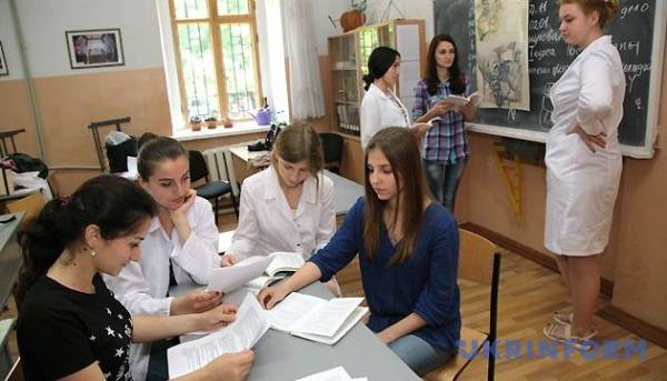 Головна 86 Вступна кампанія: понад 40 тисяч заяв подано абітурієнтами у перший…