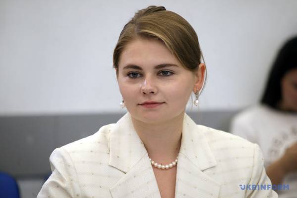 Цьогорічний РетроМузФест імені Весоловського носитиме назву «Музика, яка стирає межі» 10 Цьогорічний РетроМузФест імені Весоловського носитиме назву «Музика, яка стирає межі» 10