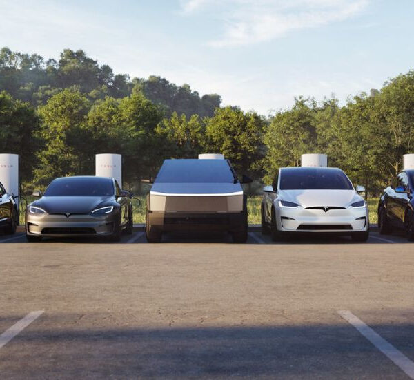 Tesla здобула рекордну виручку у другому кварталі, проте прибуток не досяг прогнозованих показників