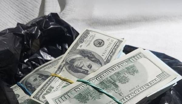 Офіцера ЗСУ підозрюють у заволодінні 2 мільйонами доларів за дозвіл на забудову житла для військовослужбовців.