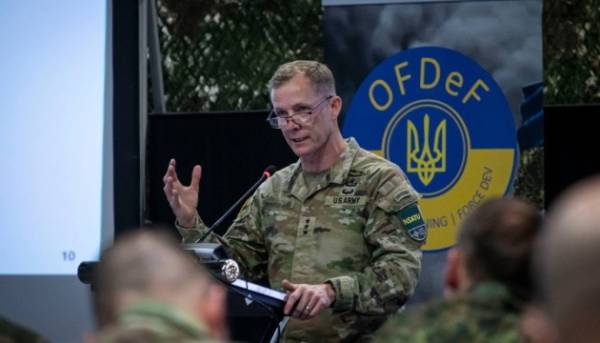 Президент України Володимир Зеленський відзначив нагородою керівника Спеціальної місії Північноатлантичного альянсу.