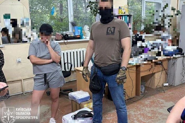 Киянка отримала дев'ять років за контрабанду канабісу з Таїланду