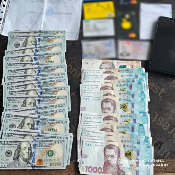 Правоохоронці виявили громадян однієї з країн Кавказького регіону, які виготовляли підроблені документи для уникнення мобілізації. 9 Правоохоронці виявили громадян однієї з країн Кавказького регіону, які виготовляли підроблені документи для уникнення мобілізації. 9