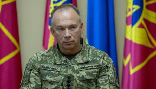 Сирський заявив, що готовий співпрацювати з будь-яким очільником оборонного відомства: “Моя боротьба спрямована проти Росії, а не проти керівництва Міністерства оборони”.