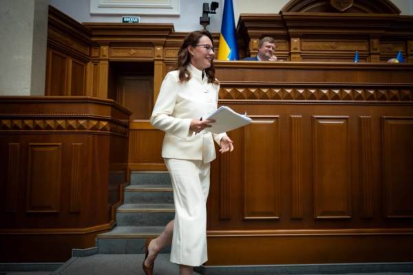 Парламент висловив недовіру Свириденко та її кабінету. 7
